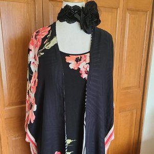 Chico's 2 piece Tank with Reversible Ruana Wrap  Black White Coral Floral Zebra